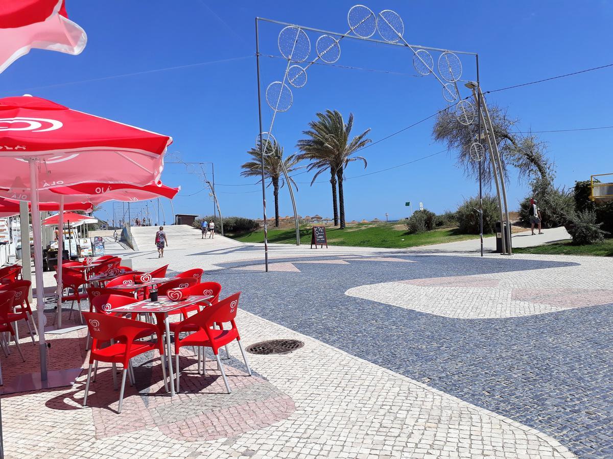 Colina Ferias- Garagem & Wifi Apartment Quarteira Exterior photo